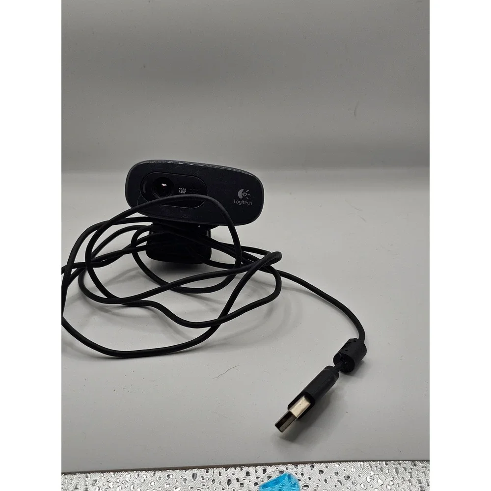 Logitech C270 HD Webcam 720p Widescreen Video Calling Built-in Mic Black USB